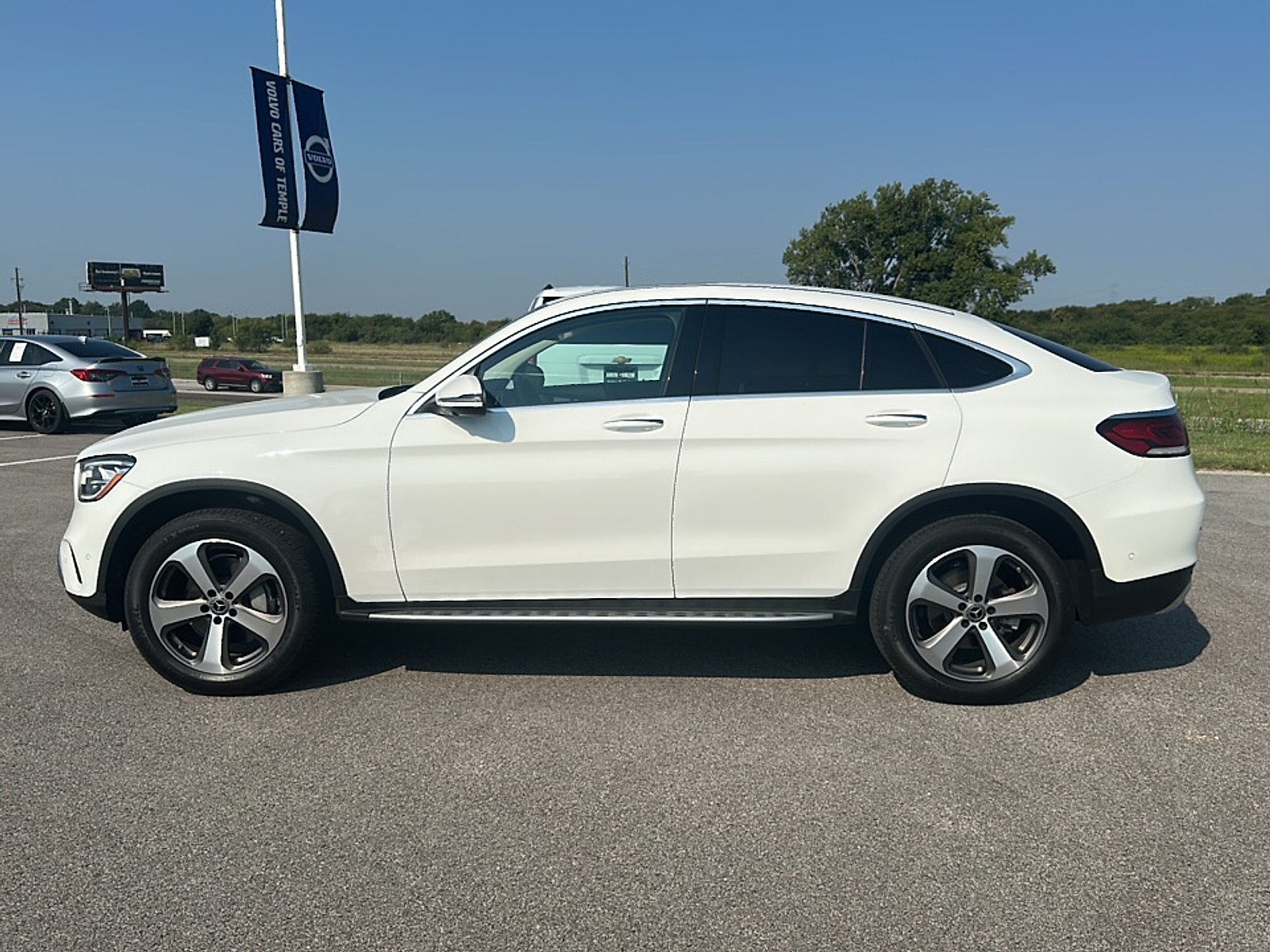 2021 Mercedes Benz GLC 300 4MATIC Coupe photo 3