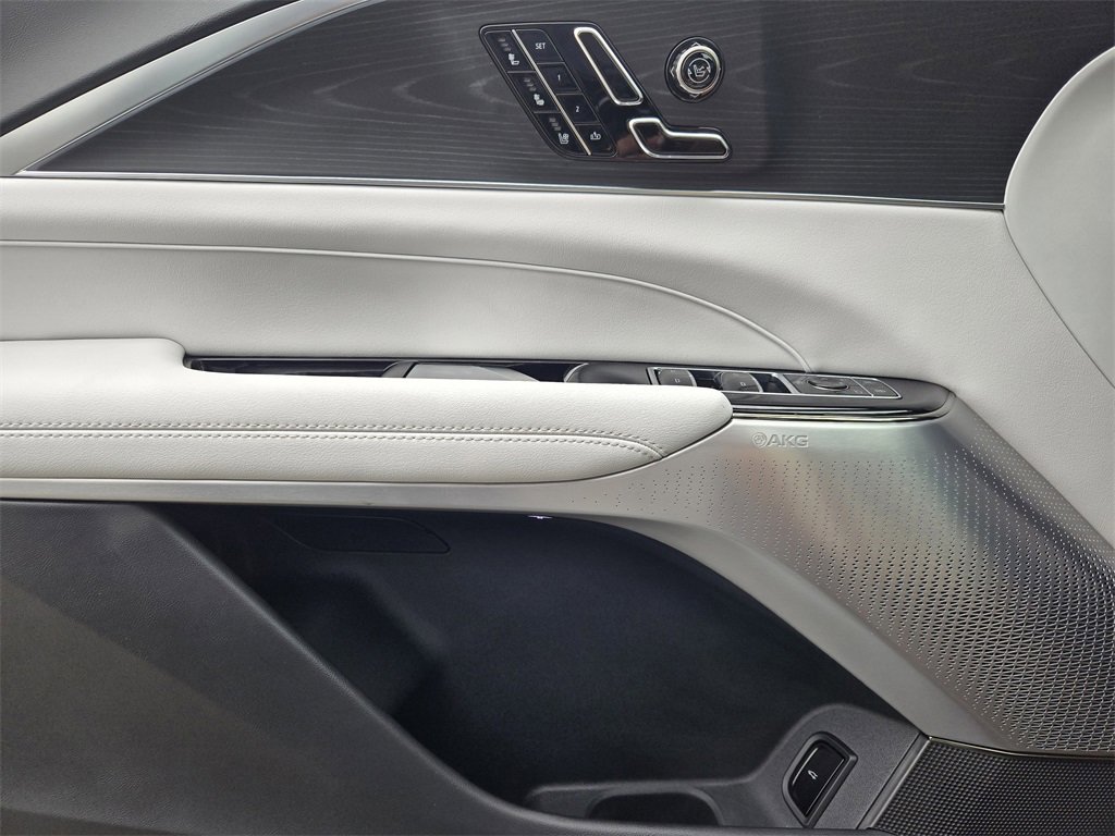 2025 Cadillac Lyriq Sport photo 24