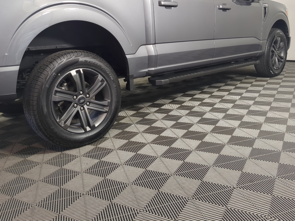 2023 Ford F-150 Lariat photo 7