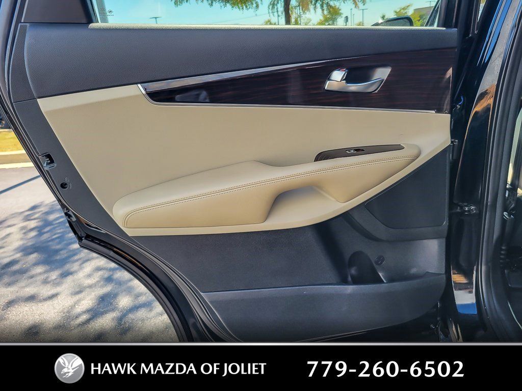 2020 KIA SORENTO - Image 18