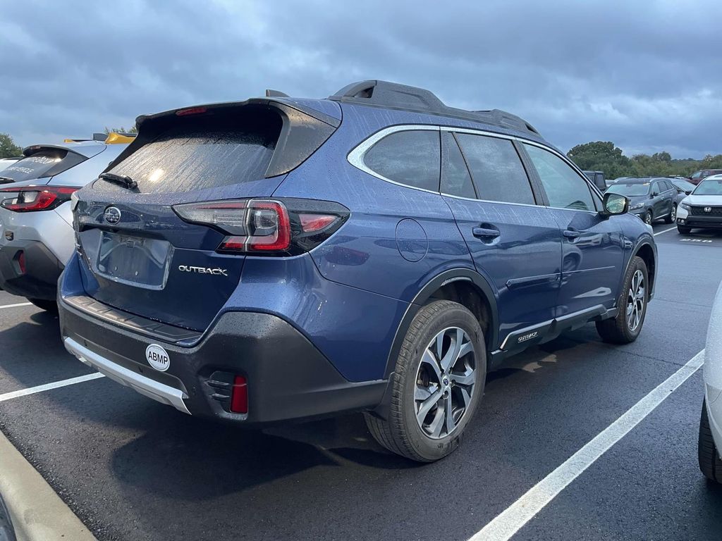 2020 Subaru Outback Limited photo 3