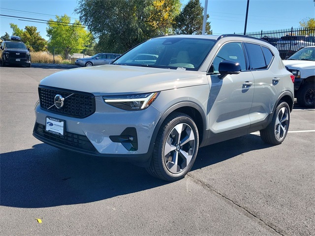 2026 Volvo XC40