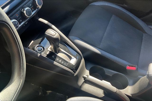 2023 Nissan Versa 1.6 SV photo 13