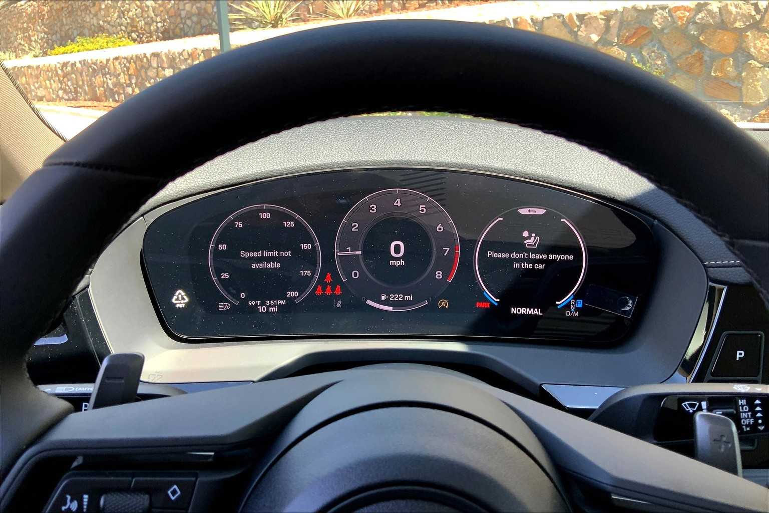 2025 Porsche Panamera 4 photo 25