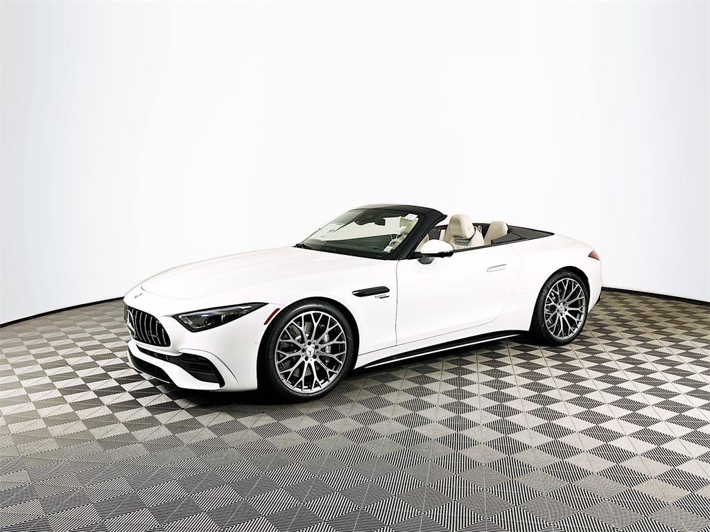 2026 Mercedes Benz SL AMG 43 photo 2