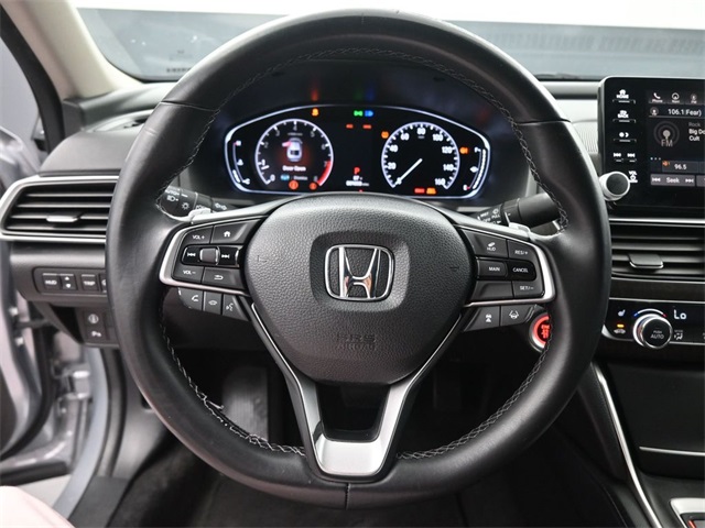 2018 Honda Accord Touring 2.0T photo 2