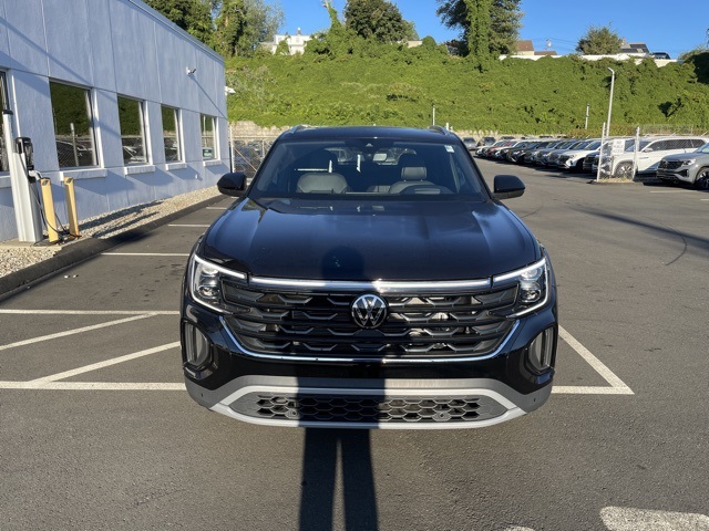 2026 Volkswagen Atlas Cross Sport SEL photo 4