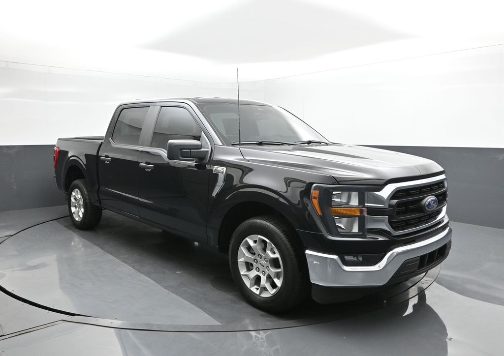 2023 Ford F-150 XLT photo 16