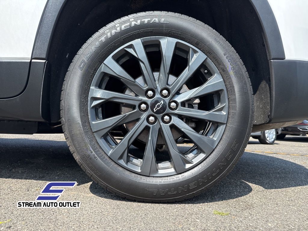 2023 Chevrolet Traverse RS photo 3