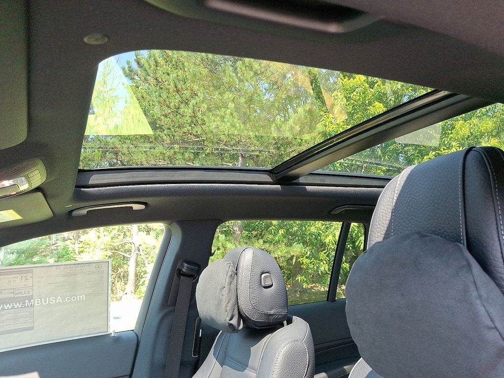 2025 Mercedes Benz GLS 450 4MATIC photo 11