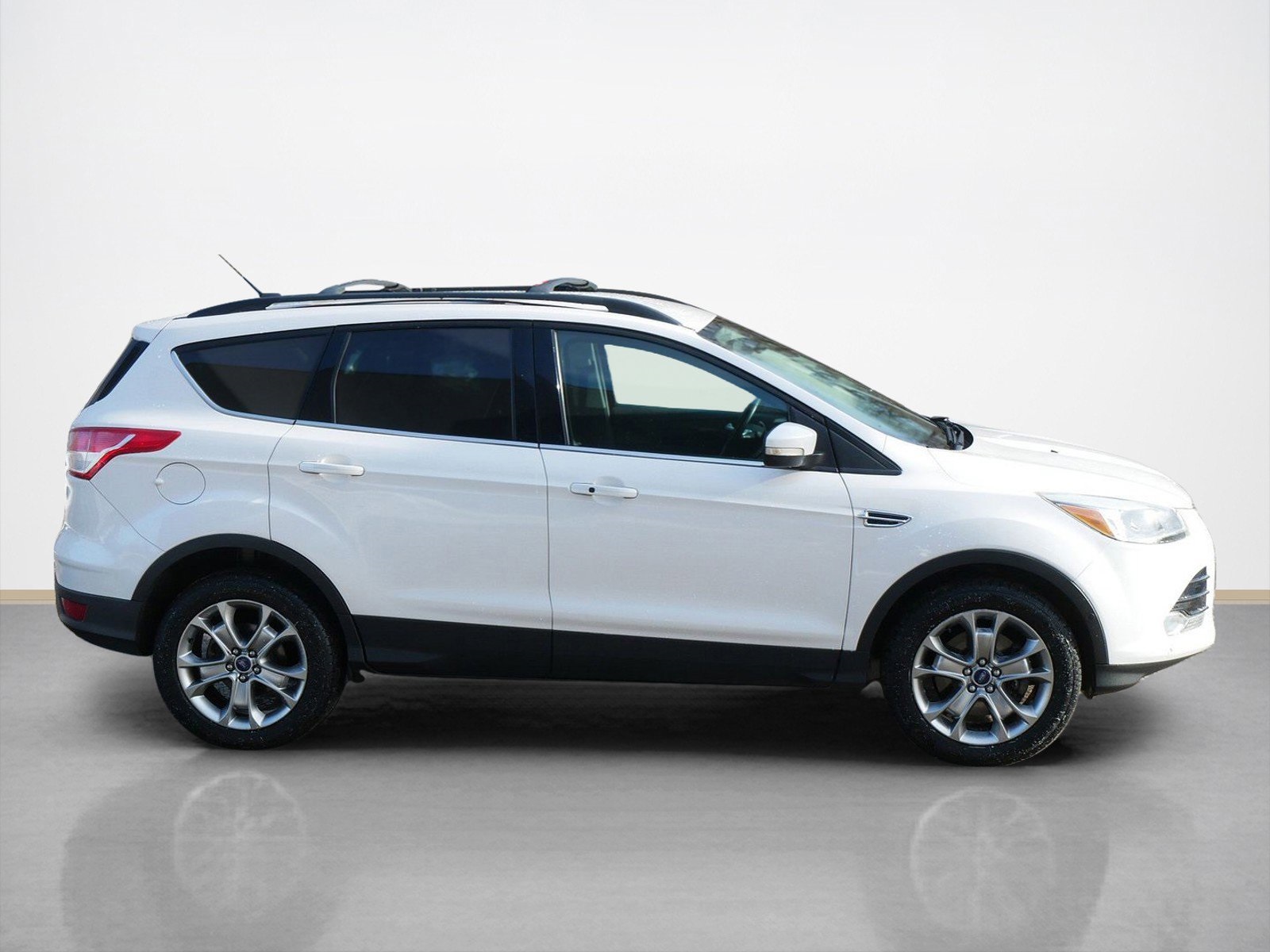 Used 2013 Ford Escape SEL with VIN 1FMCU9HX7DUB06950 for sale in Maplewood, Minnesota