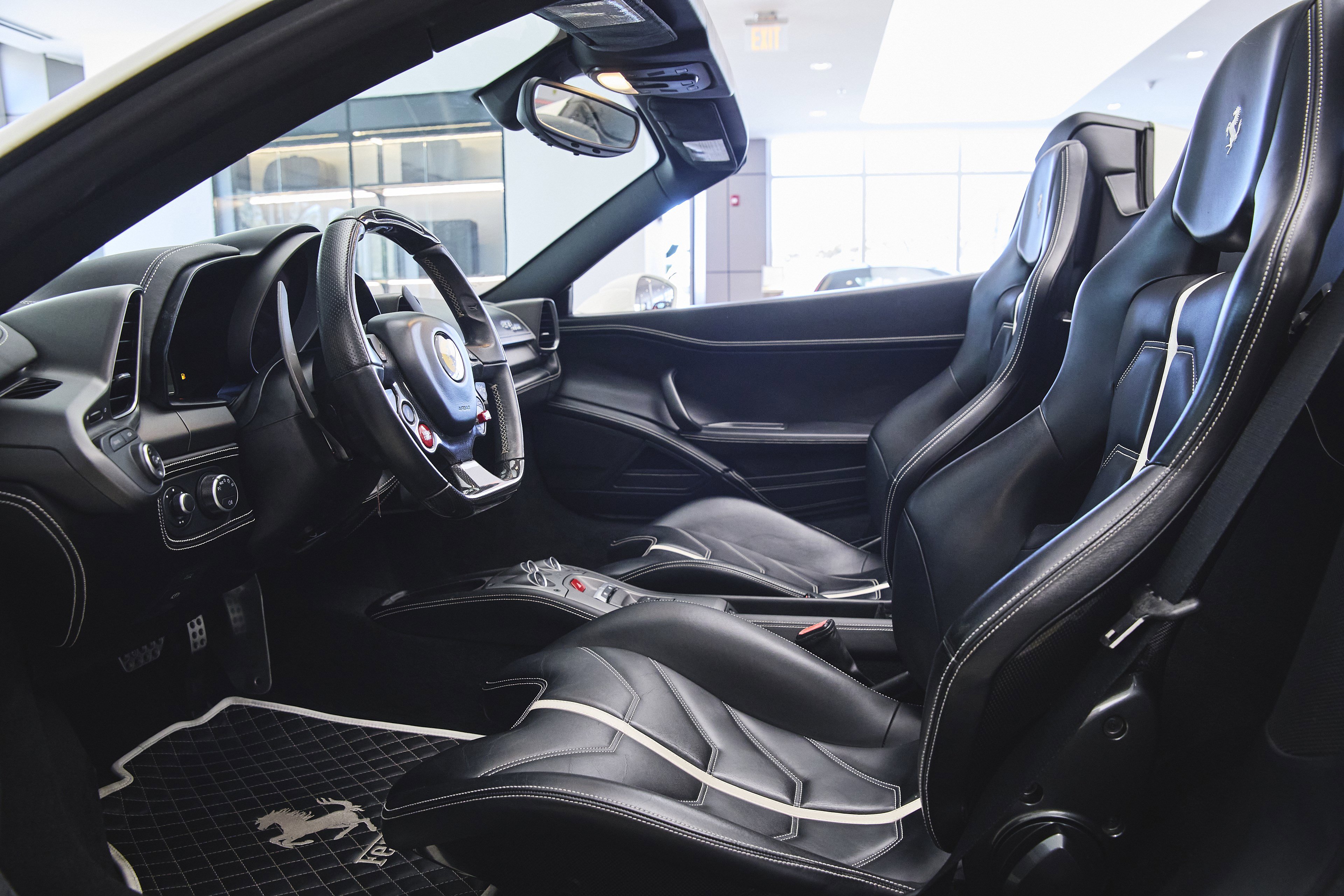 2015 Ferrari 458 Spider photo 23