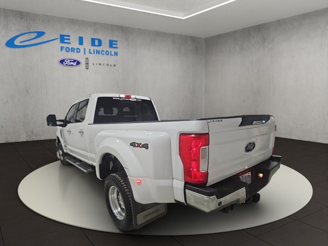 2018 Ford F-350 Lariat photo 4