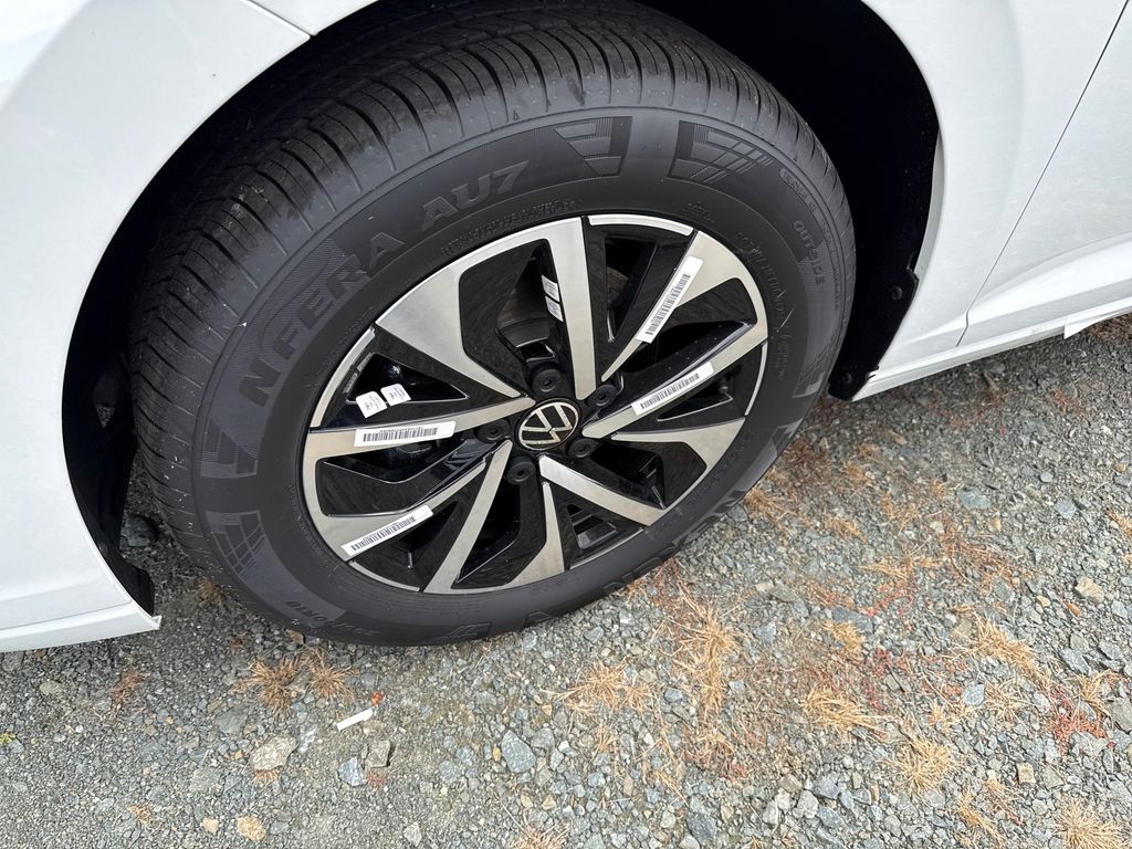 2026 Volkswagen Jetta 1.5T S photo 2