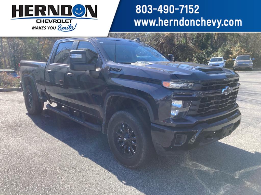 2024 Chevrolet Silverado 2500HD Custom's photo