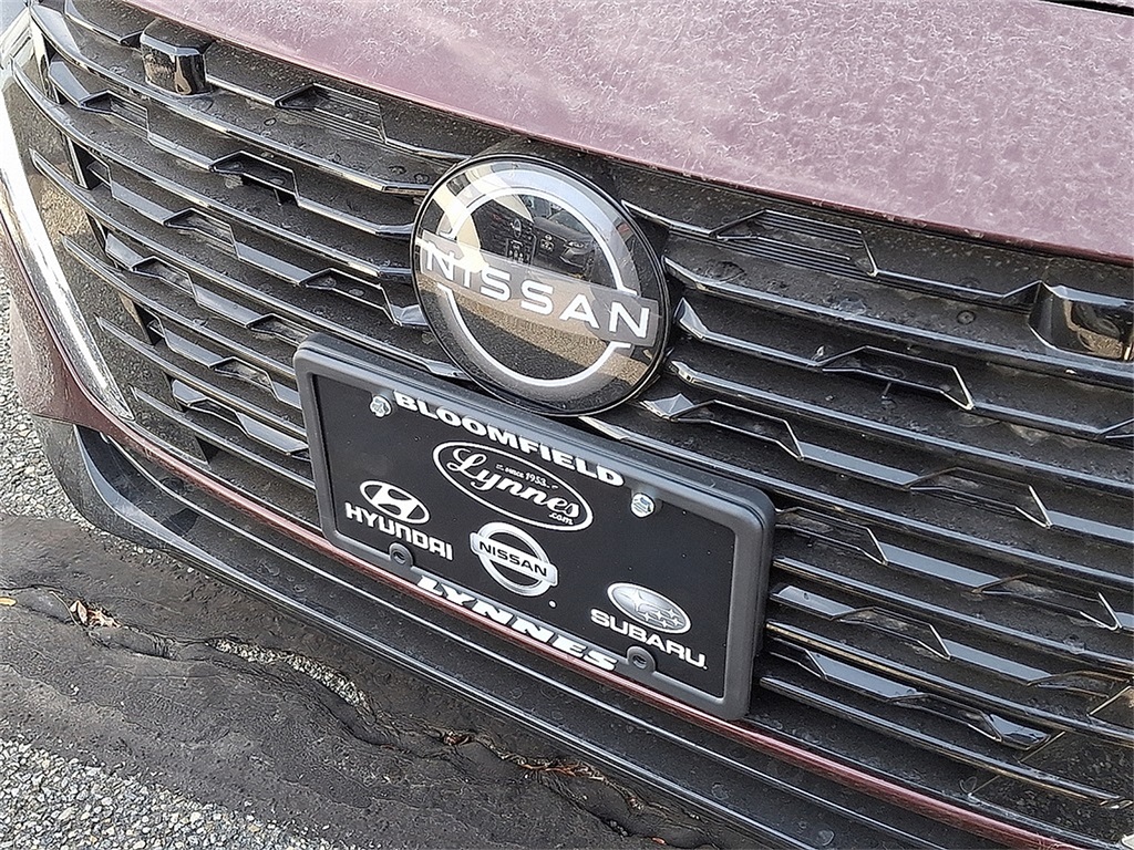 2025 Nissan Sentra SV photo 3