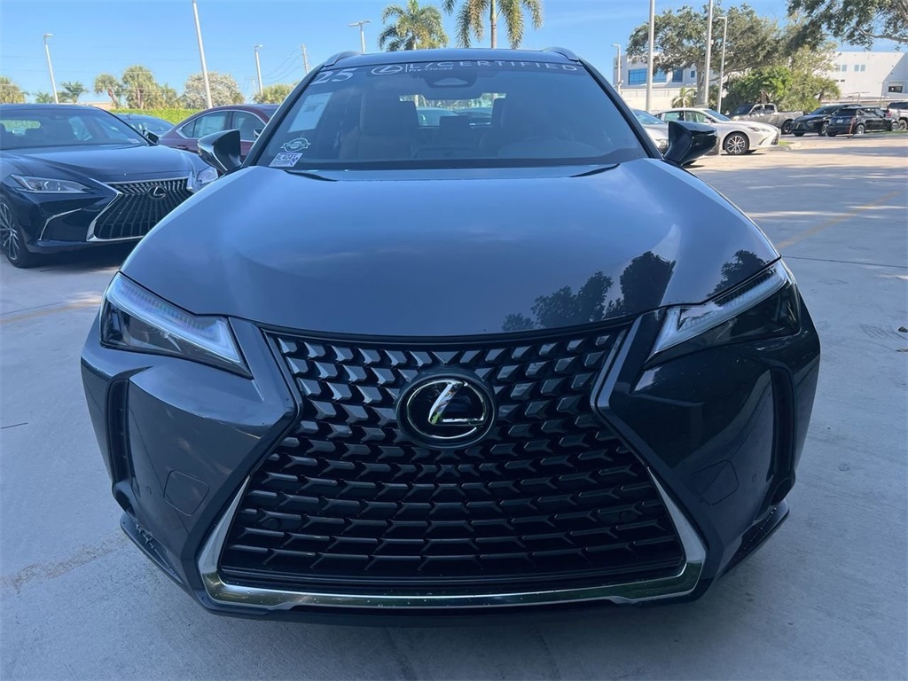 2025 Lexus UX Premium photo 2