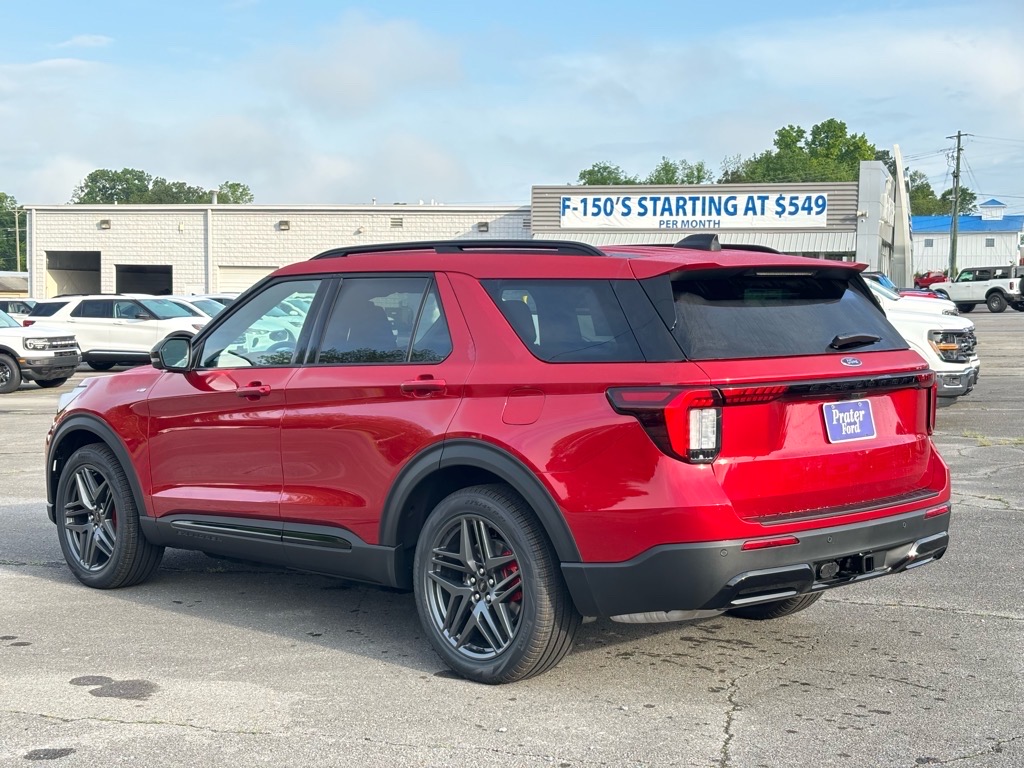 2025 Ford Explorer ST-Line photo 2