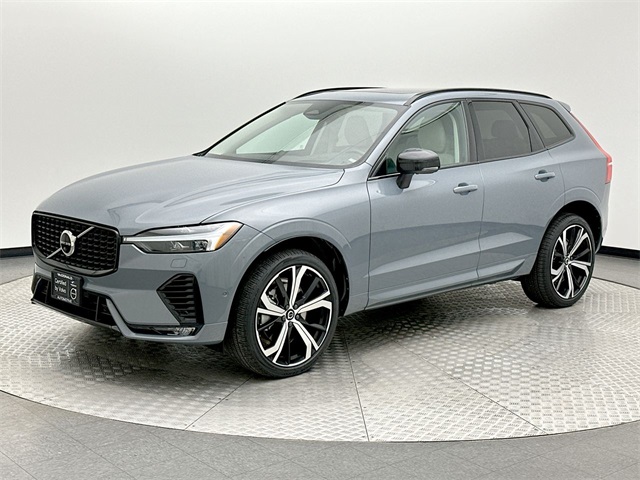 2023 Volvo XC60 Ultimate's photo