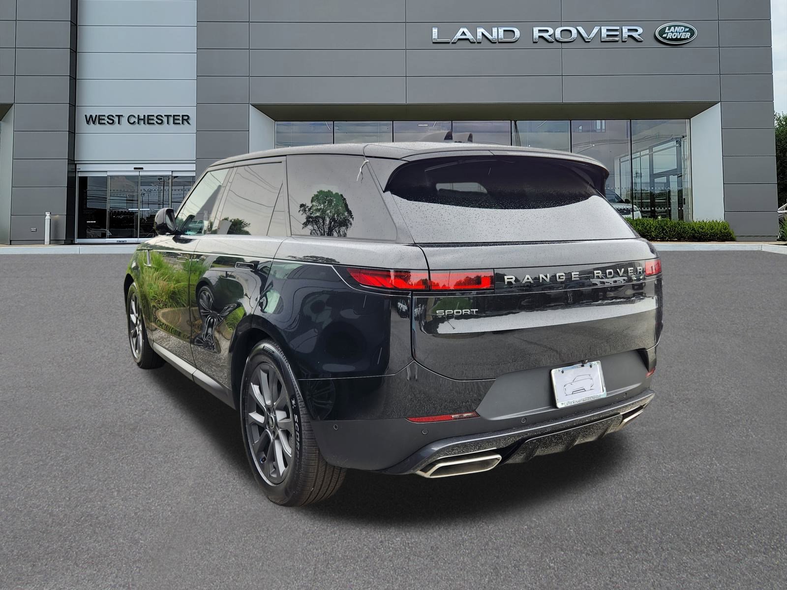 2025 Land Rover Range Rover Sport P360 SE photo 3
