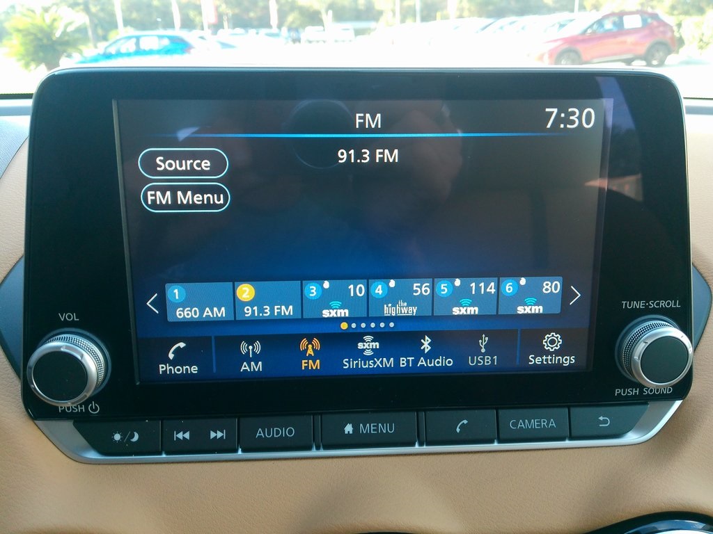 2025 Nissan Sentra SV photo 33