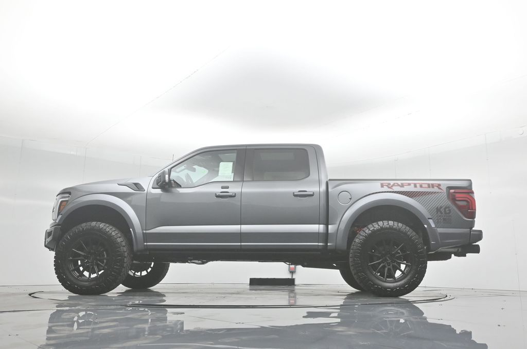 2025 Ford F-150 Raptor photo 50