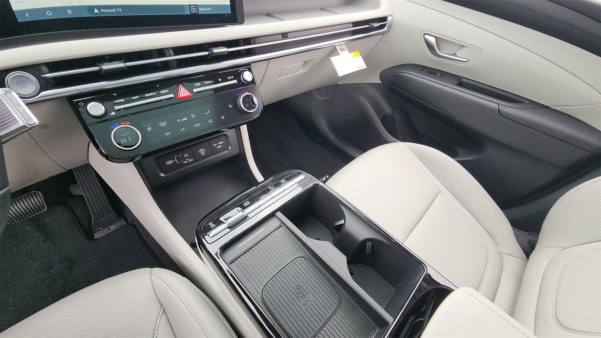 2025 Hyundai Tucson Hybrid SEL Convenience photo 13