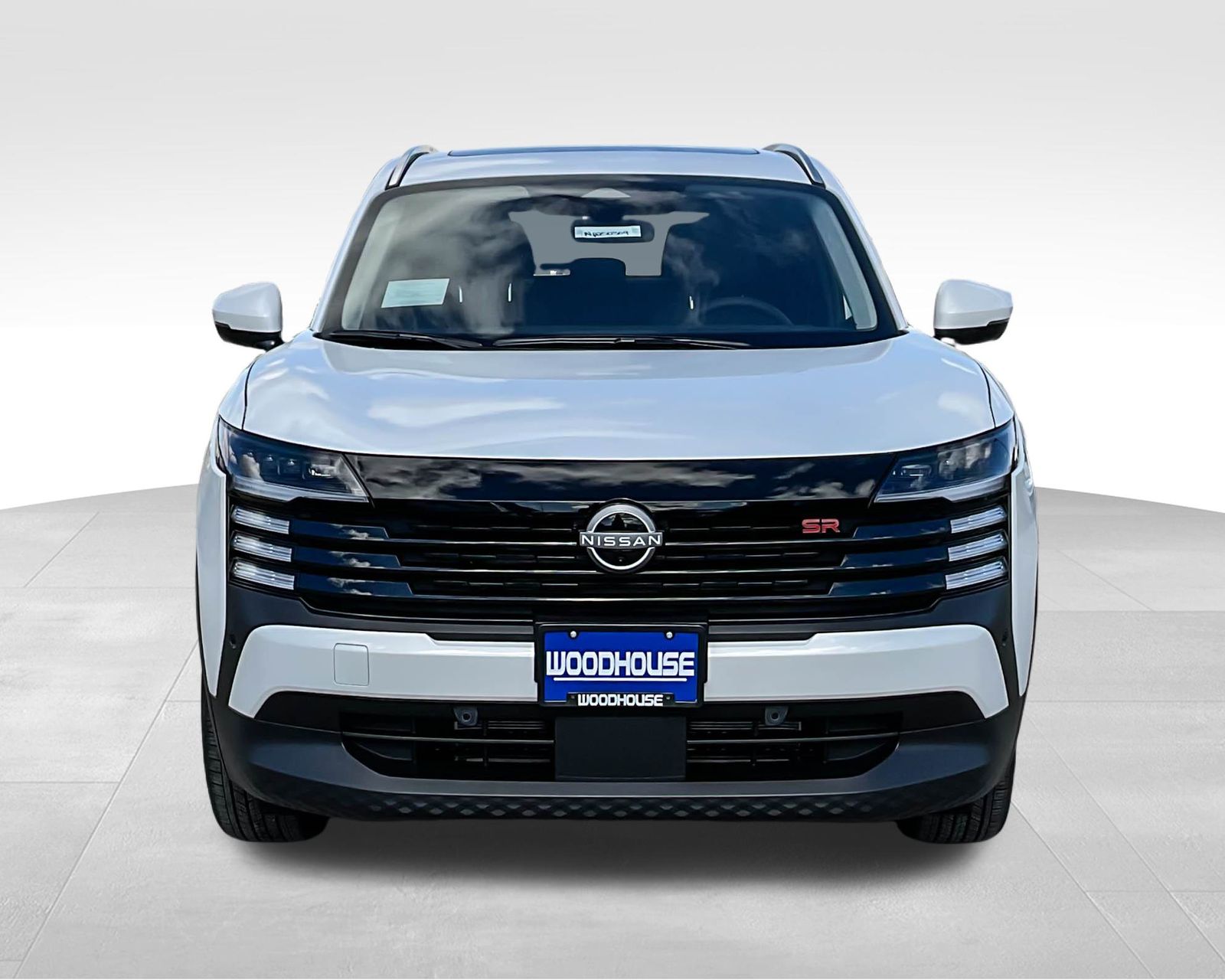 2025 Nissan Kicks SR photo 2