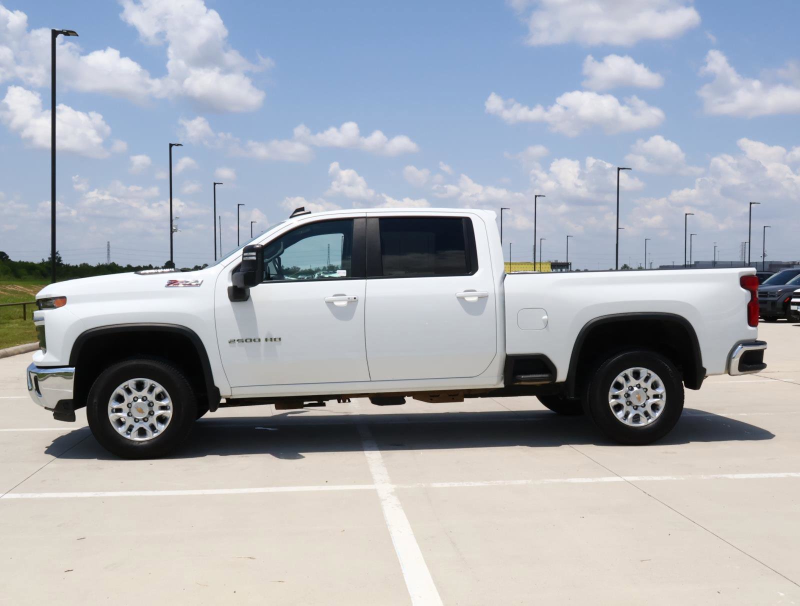 2024 Chevrolet Silverado 2500HD LT photo 3