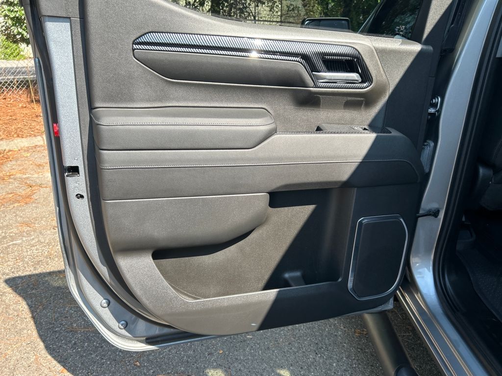 2023 Chevrolet Silverado 1500 RST photo 22
