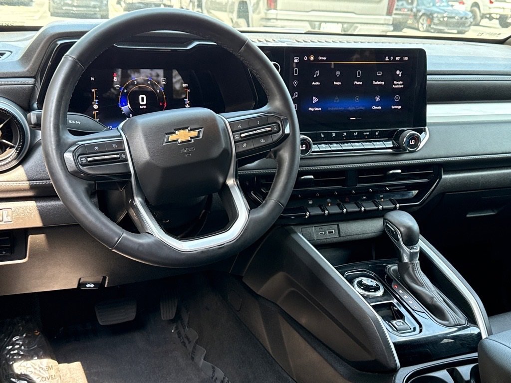 2023 Chevrolet Colorado LT photo 4
