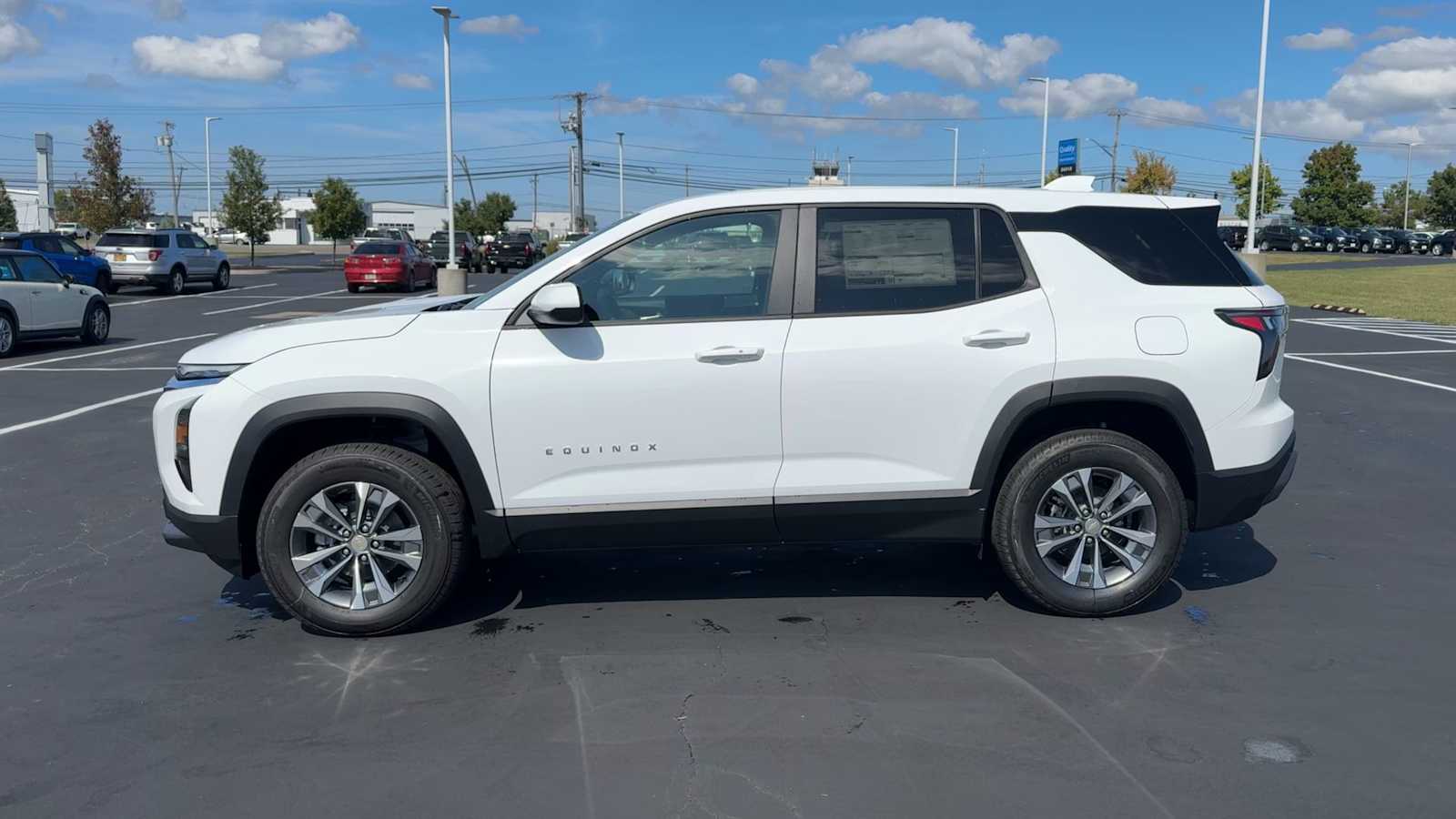 2026 Chevrolet Equinox LT photo 4