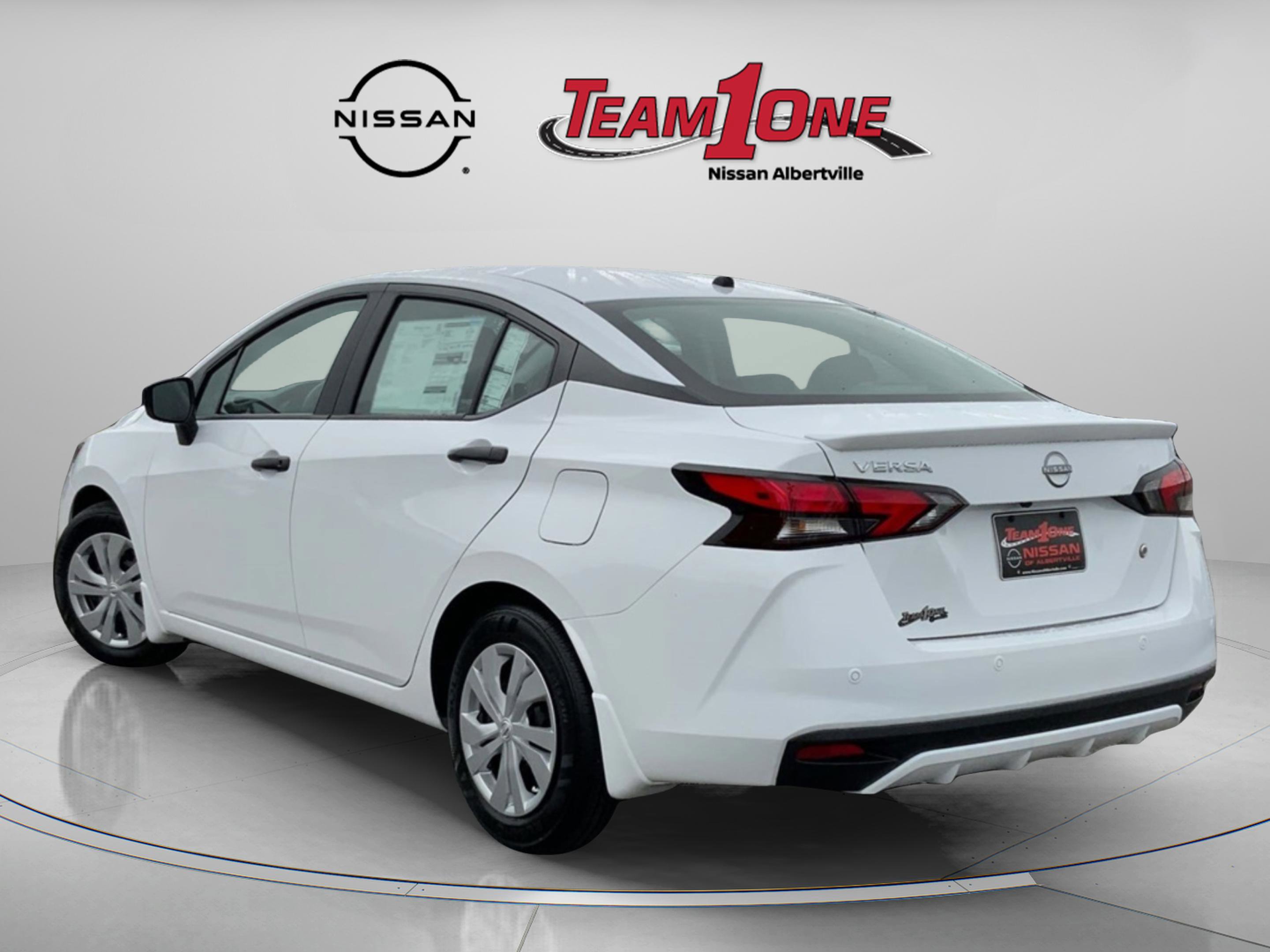 2025 Nissan Versa S photo 3