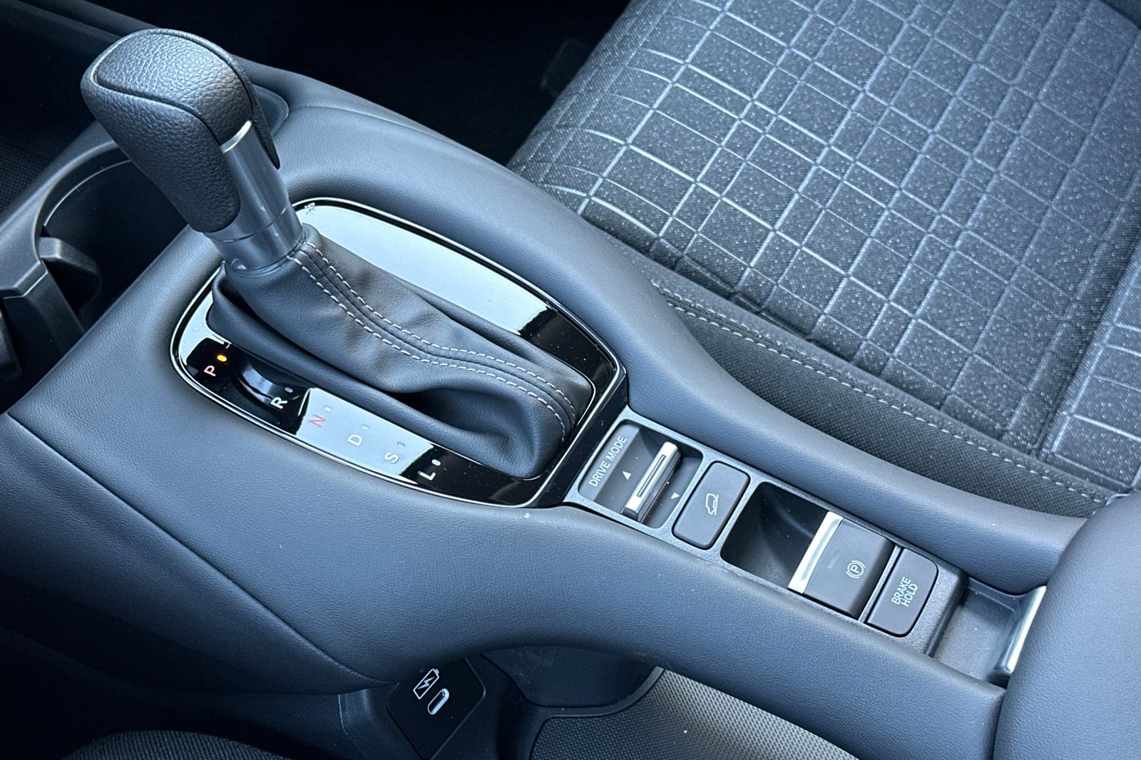 2026 Honda HR-V LX photo 20