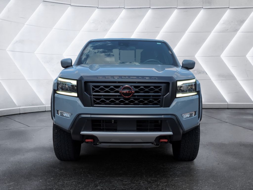 2024 Nissan Frontier PRO-4X photo 2