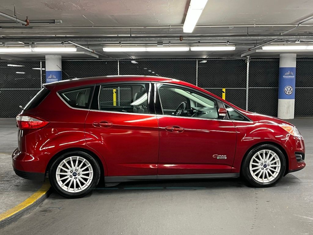 2016 Ford C-Max Energi SEL photo 30