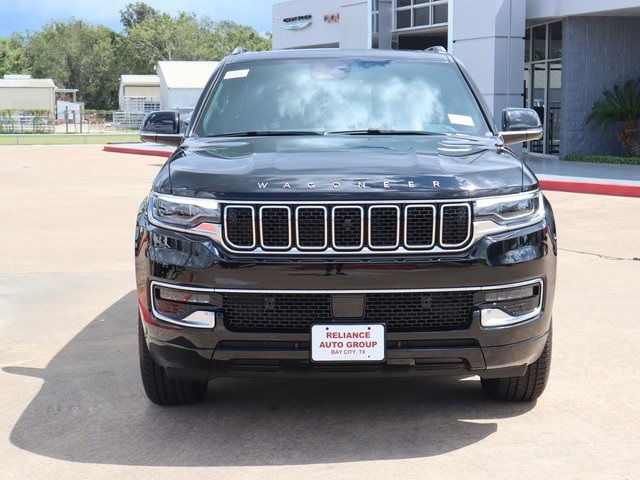 2024 Jeep Wagoneer Base photo 2