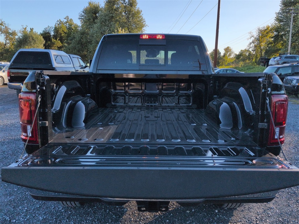2025 Ram 2500 Big Horn photo 4