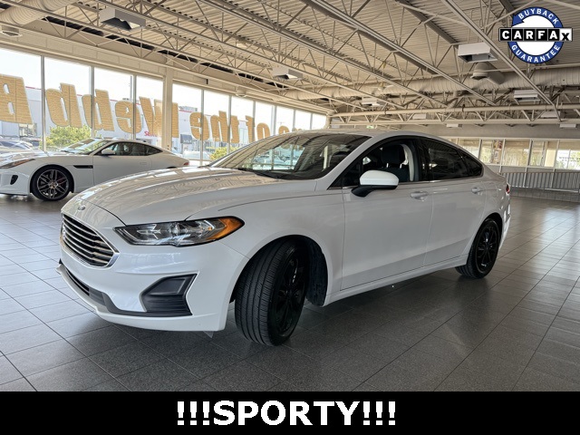 2020 Ford Fusion SE photo 4