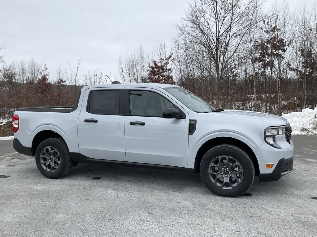 2026 Ford Maverick XLT's photo