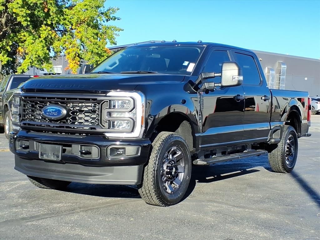 Used 2024 Ford F-350 Super Duty XL with VIN 1FT8W3BN0REE45253 for sale in Kansas City