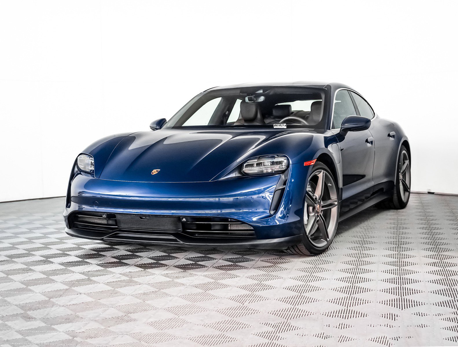 2023 Porsche Taycan Base's photo