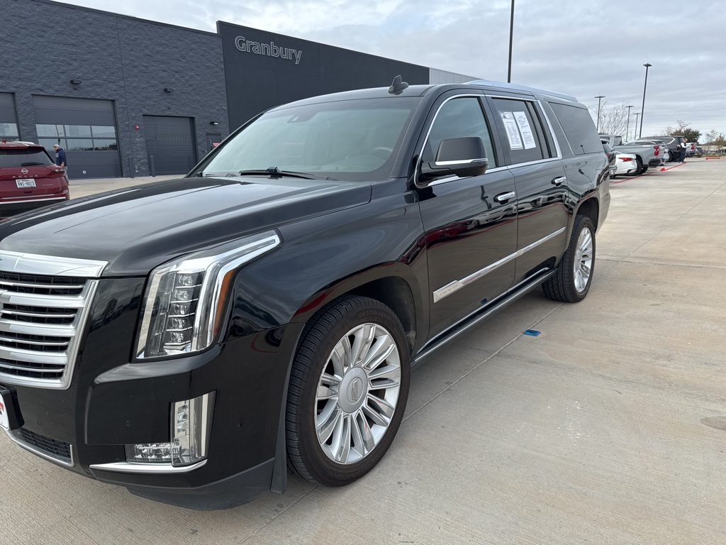 2019 Cadillac Escalade ESV Platinum's photo