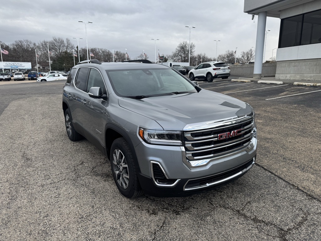 2023 GMC Acadia SLE's photo
