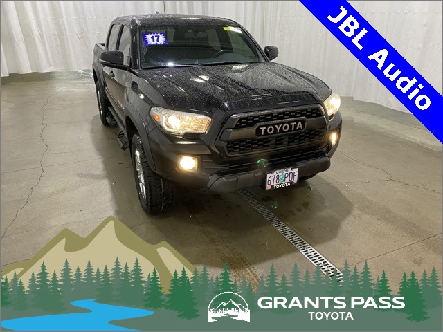 2017 Toyota Tacoma TRD Off Road's photo