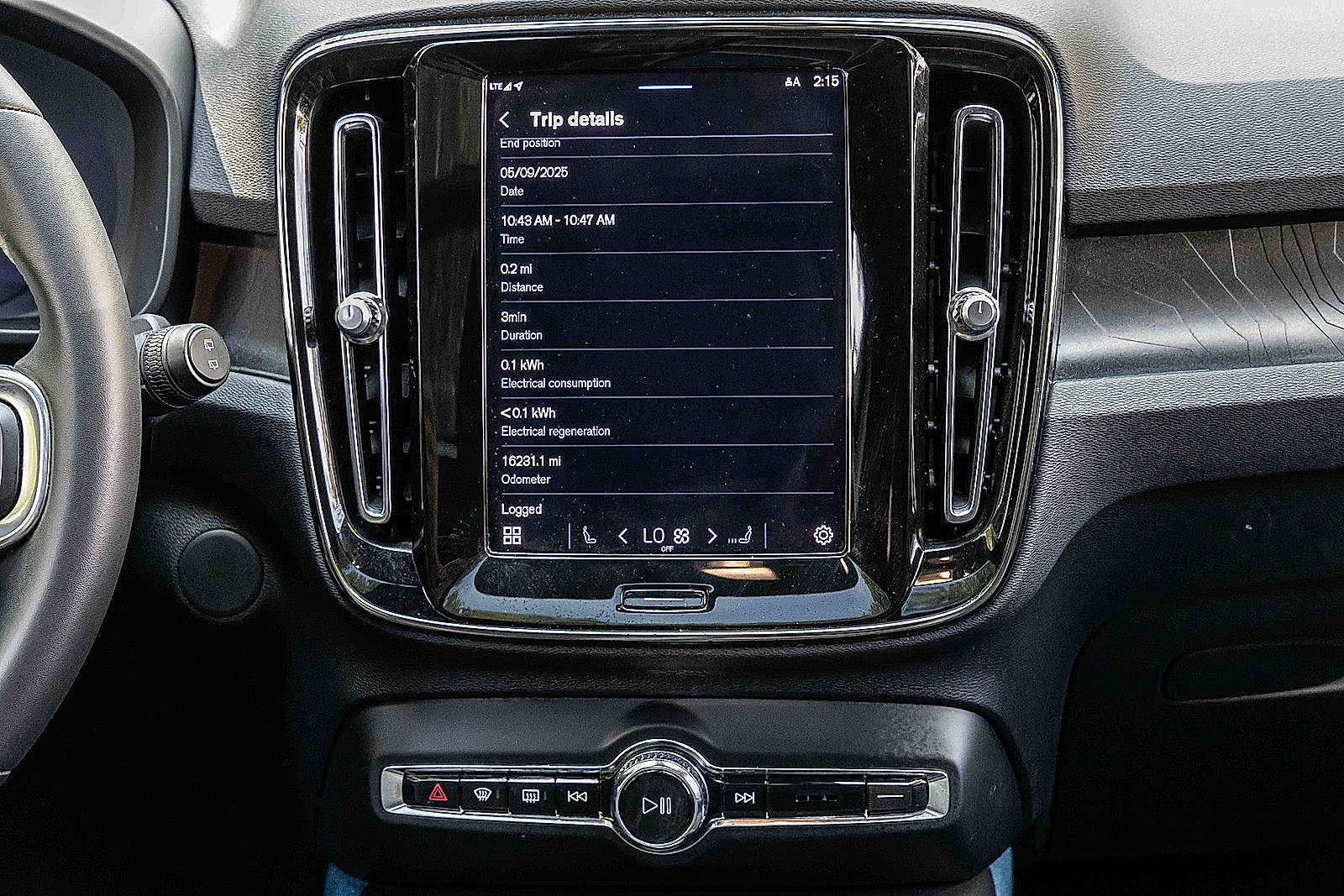 2023 Volvo XC40 Recharge Plus photo 12