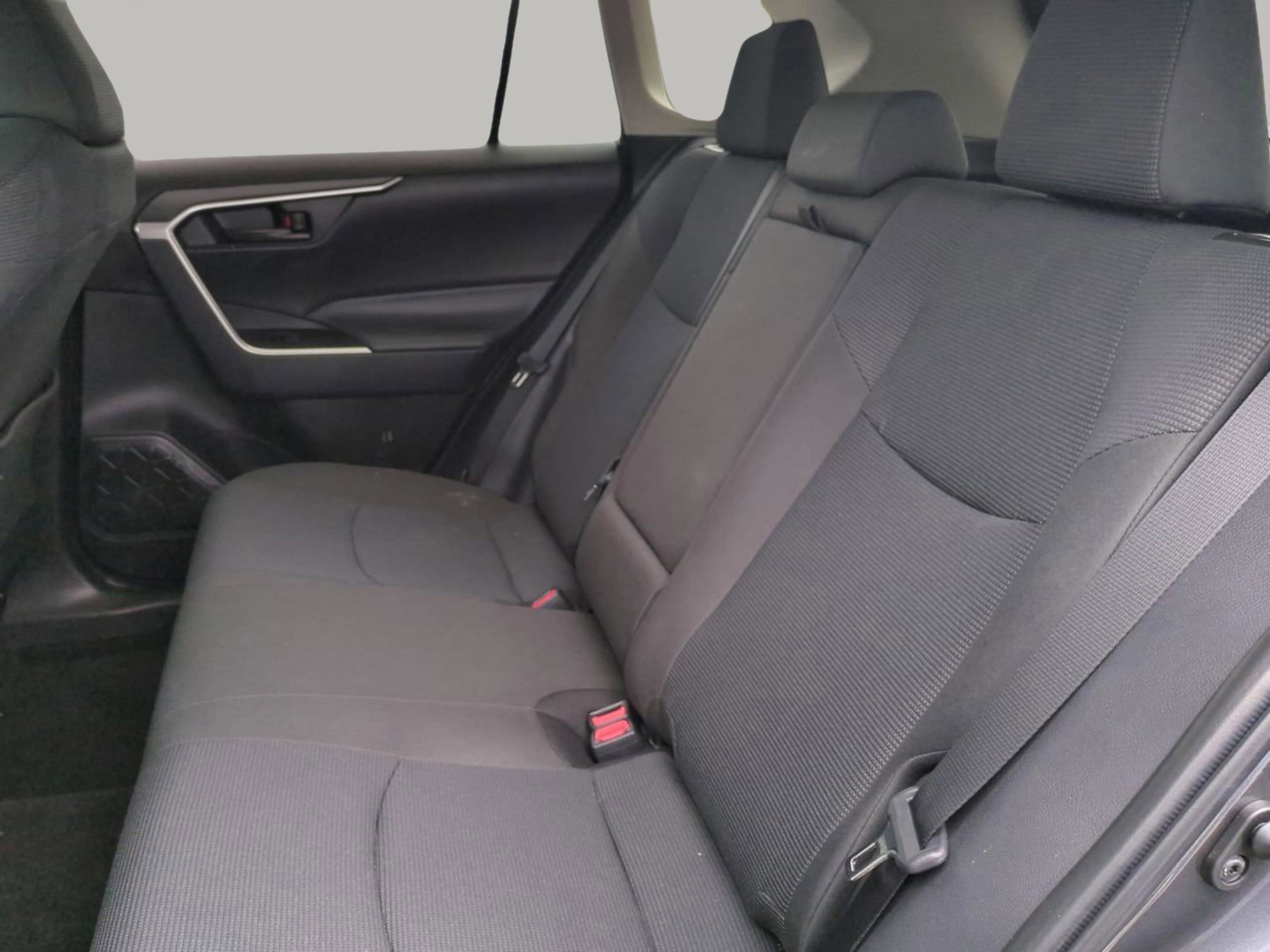 2024 Toyota RAV4 LE photo 14