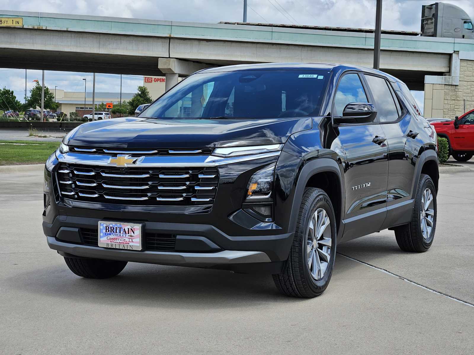 2026 Chevrolet Equinox LT photo 2