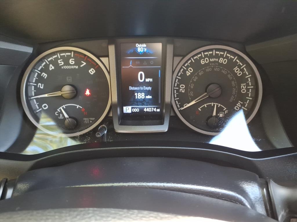 2023 Toyota Tacoma TRD photo 16