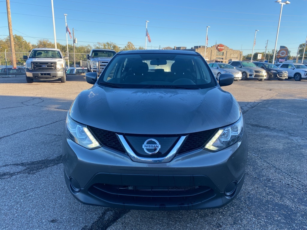 Used 2018 Nissan Rogue Sport S with VIN JN1BJ1CP2JW153940 for sale in Kansas City